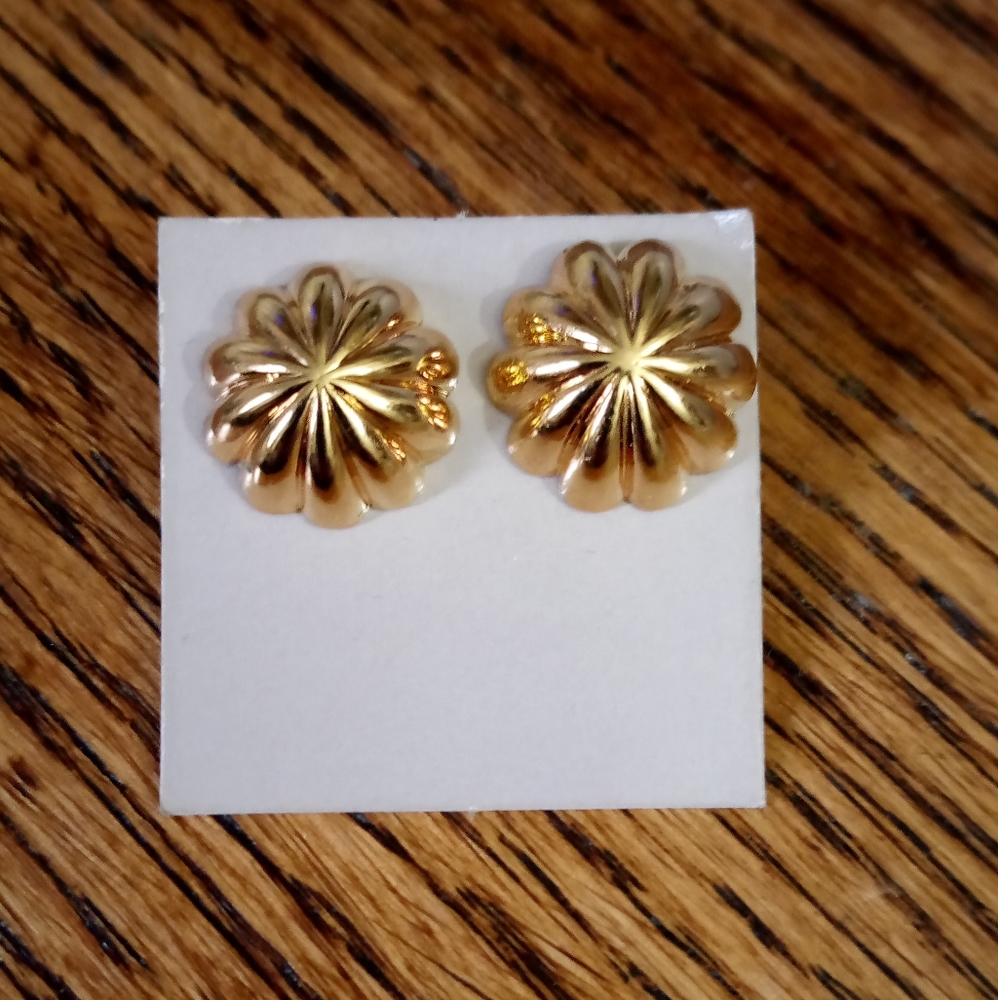 Gold Tone Starburst Stud Earrings